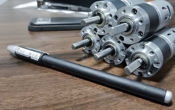 Custom gear motor for industrial equipment applications